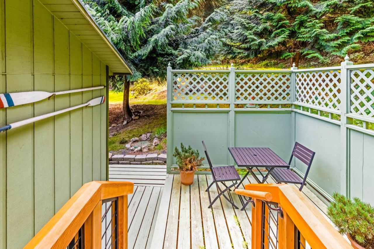 Tall Cedars Cabin By The Water Eastsound Экстерьер фото