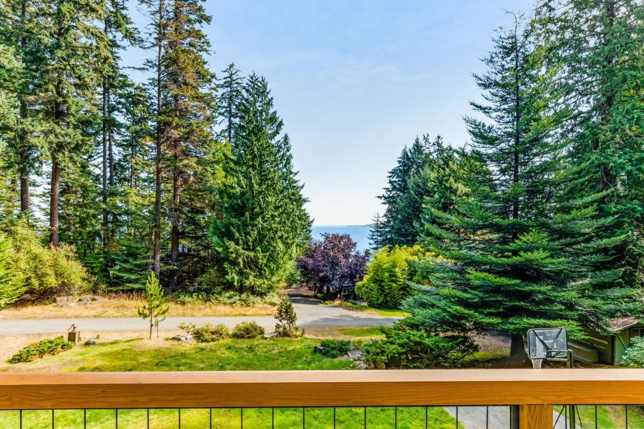 Tall Cedars Cabin By The Water Eastsound Экстерьер фото