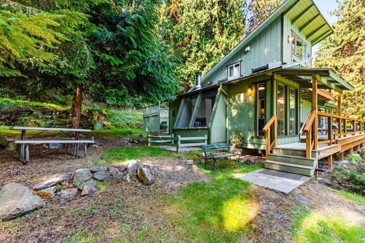 Tall Cedars Cabin By The Water Eastsound Экстерьер фото