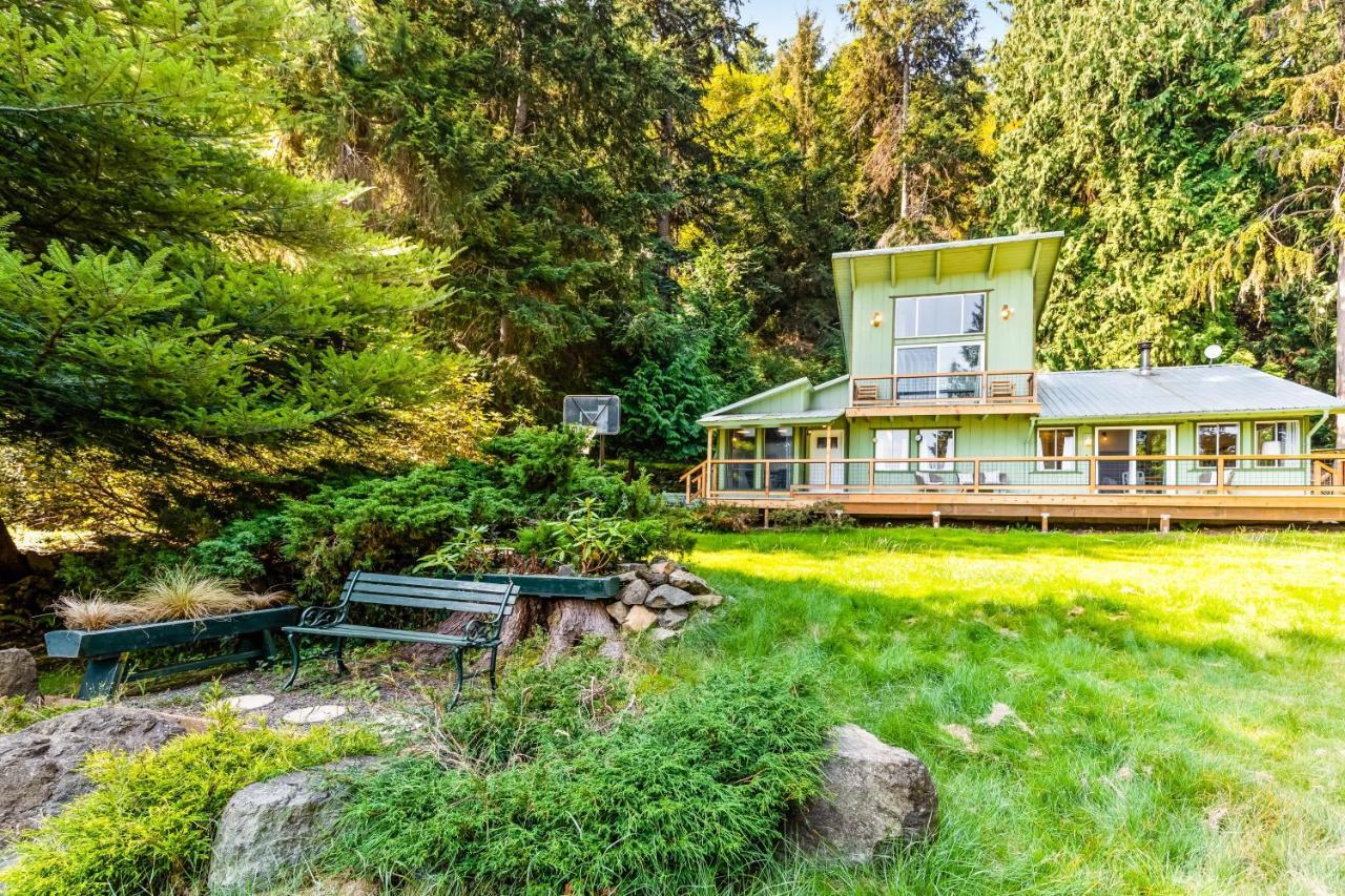 Tall Cedars Cabin By The Water Eastsound Экстерьер фото